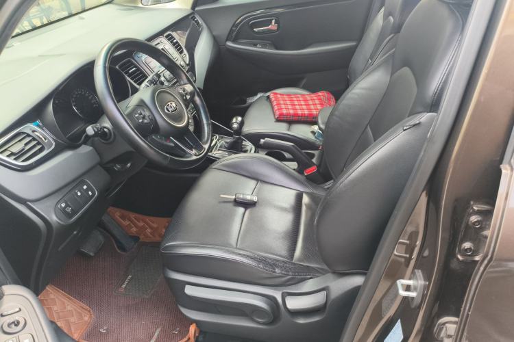 Used Kia Carens 2013 2.0L 7-Seater Automatic Comfort Edition China V Standard Left Front Seat