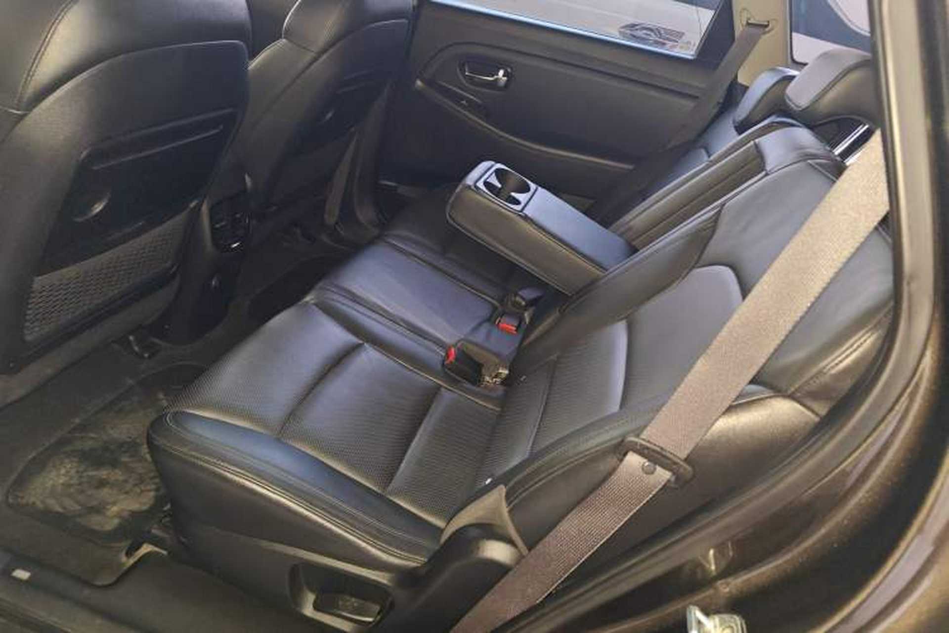 Used Kia Carens 2013 2.0L 7-Seater Automatic Luxury Version China IV Standard Left Rear Seat