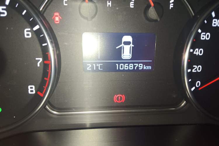 Used Kia Carens 2013 2.0L 5-Seater Automatic Standard Version China V Standard Odometer Close Up