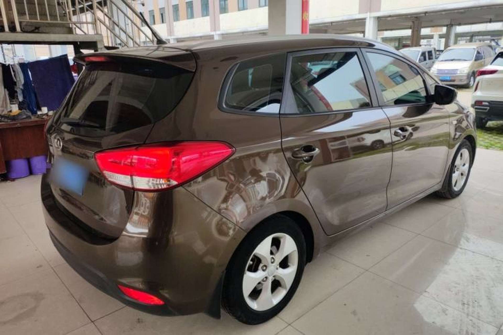 Used Kia Carens 2013 2.0L 7-Seater Automatic Comfort Edition China IV Standard Rear Right 45 Deg