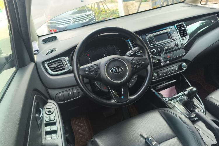 Used Kia Carens 2013 2.0L 7-Seater Automatic Comfort Edition China V Standard Steering Wheel