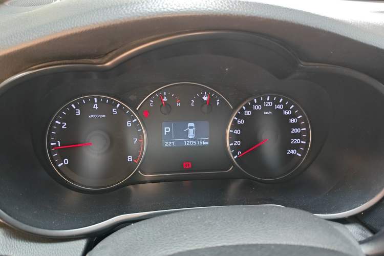 Used Kia Carens 2013 2.0L 5-Seater Automatic Standard Version China V Standard Instrument Cluster