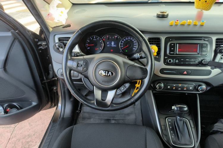 Used Kia Carens 2013 2.0L 7-Seater Automatic Standard Version China V Standard Steering Wheel