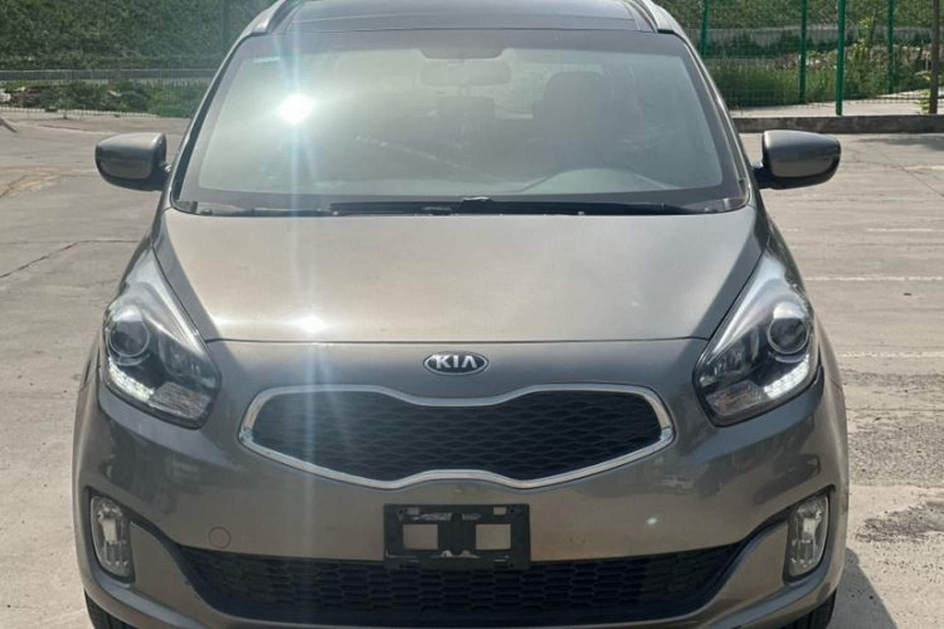 Used Kia Carens 2013 2.0L 5-Seater Automatic Comfort Version China IV Standard Exterior 1
