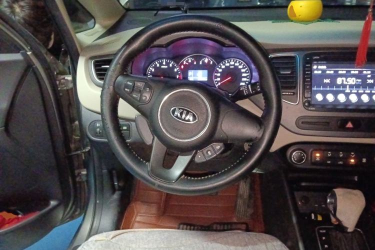 Used Kia Carens 2013 2.0L 7-Seater Automatic Standard Version China IV Standard Steering Wheel