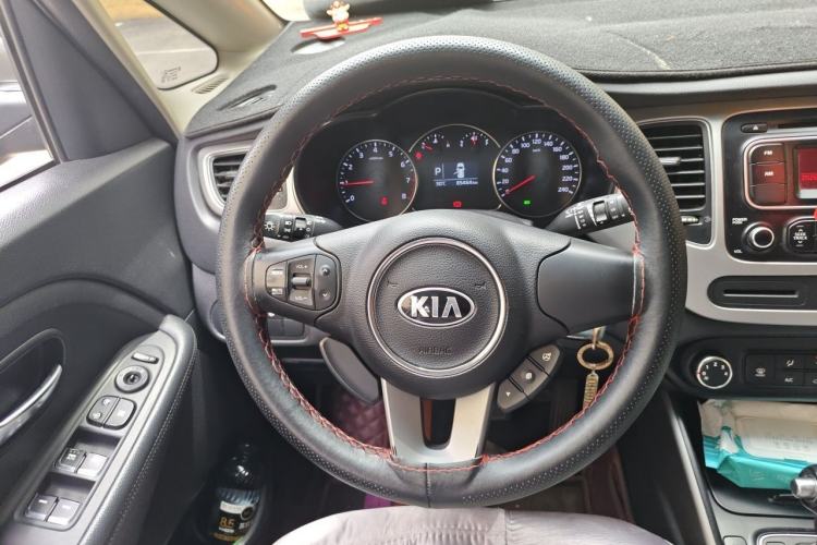 Used Kia Carens 2013 2.0L 5-Seater Automatic Standard Version China IV Standard Steering Wheel