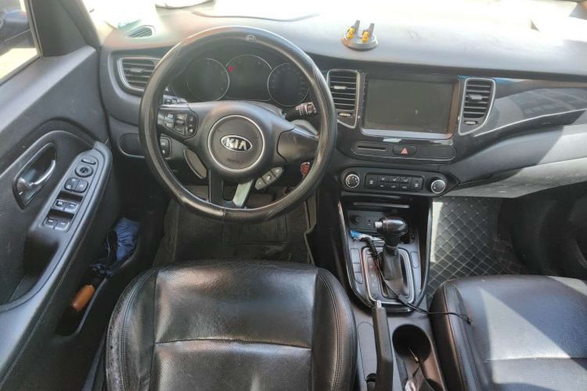 Used Kia Carens 2013 2.0L 7-Seater Automatic Comfort Edition China IV Standard Steering Wheel