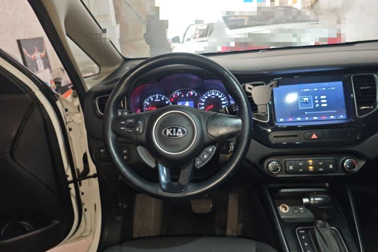 Used Kia Carens 2013 2.0L 7-Seater Automatic Comfort Edition China V Standard Steering Wheel