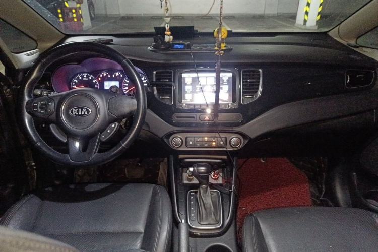 Used Kia Carens 2013 2.0L 7-Seater Automatic Comfort Edition China V Standard Center Console