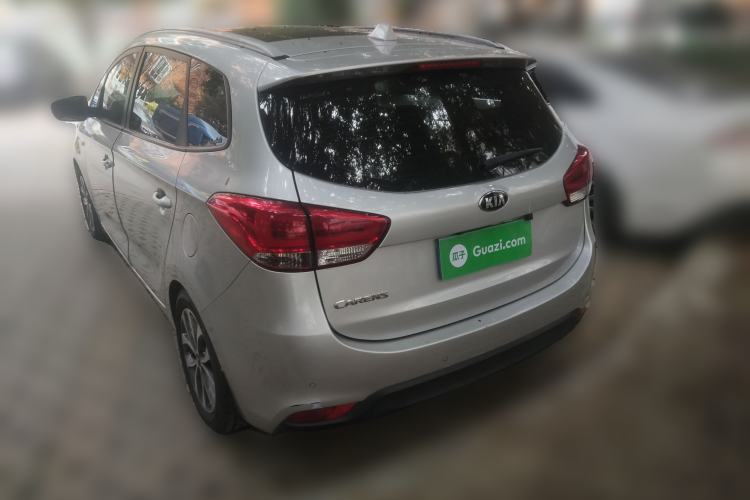Used Kia Carens 2013 2.0L 7-Seater Automatic Comfort Edition China V Standard Exterior 3