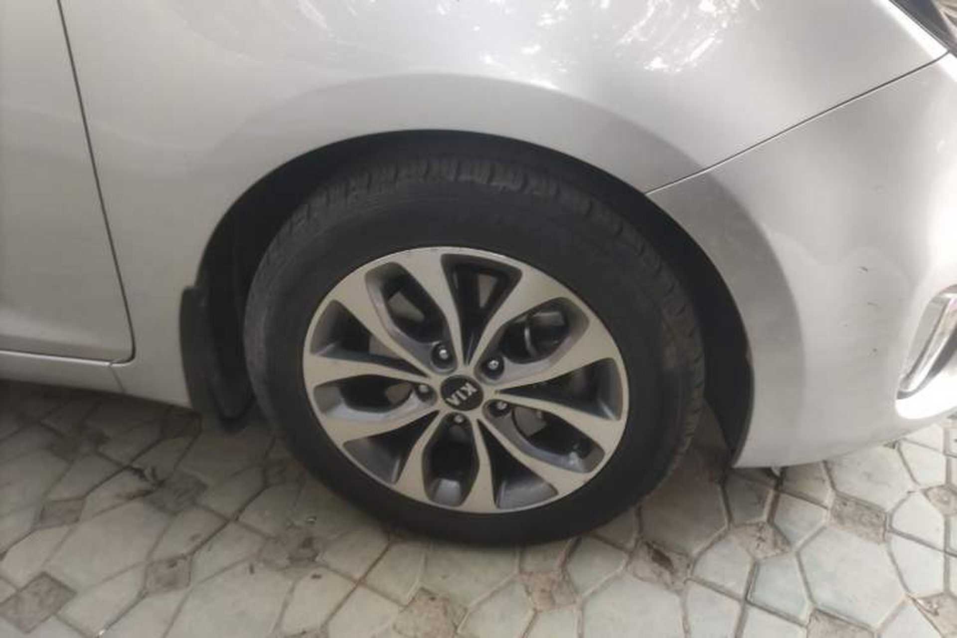 Used Kia Carens 2013 2.0L 7-Seater Automatic Comfort Edition China V Standard Exterior 7
