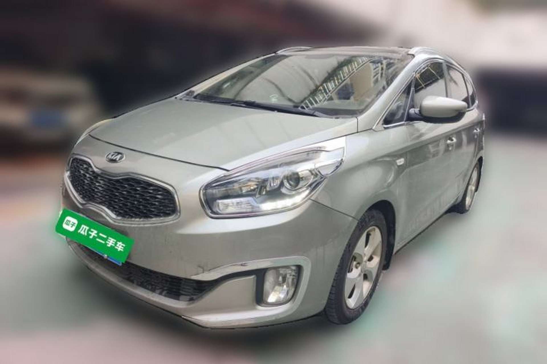 Used Kia Carens 2013 2.0L 7-Seater Automatic Standard Version China IV Standard Front Left 45 Deg