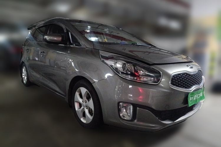 Used Kia Carens 2013 2.0L 7-Seater Automatic Comfort Edition China V Standard Front Right 45 Deg