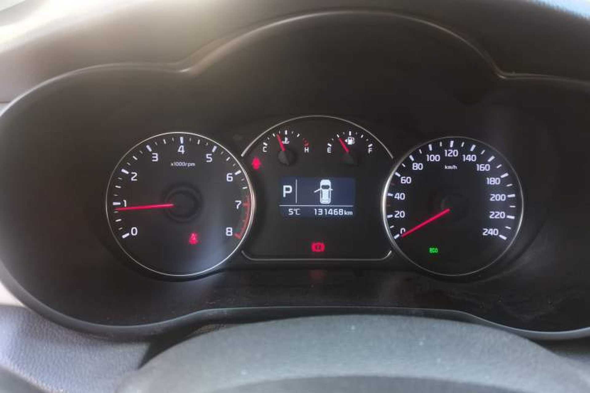 Used Kia Carens 2013 2.0L 5-Seater Automatic Standard Version China IV Standard Instrument Cluster