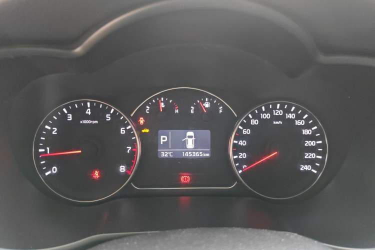 Used Kia Carens 2013 2.0L 7-Seater Automatic Standard Version China V Standard Instrument Cluster