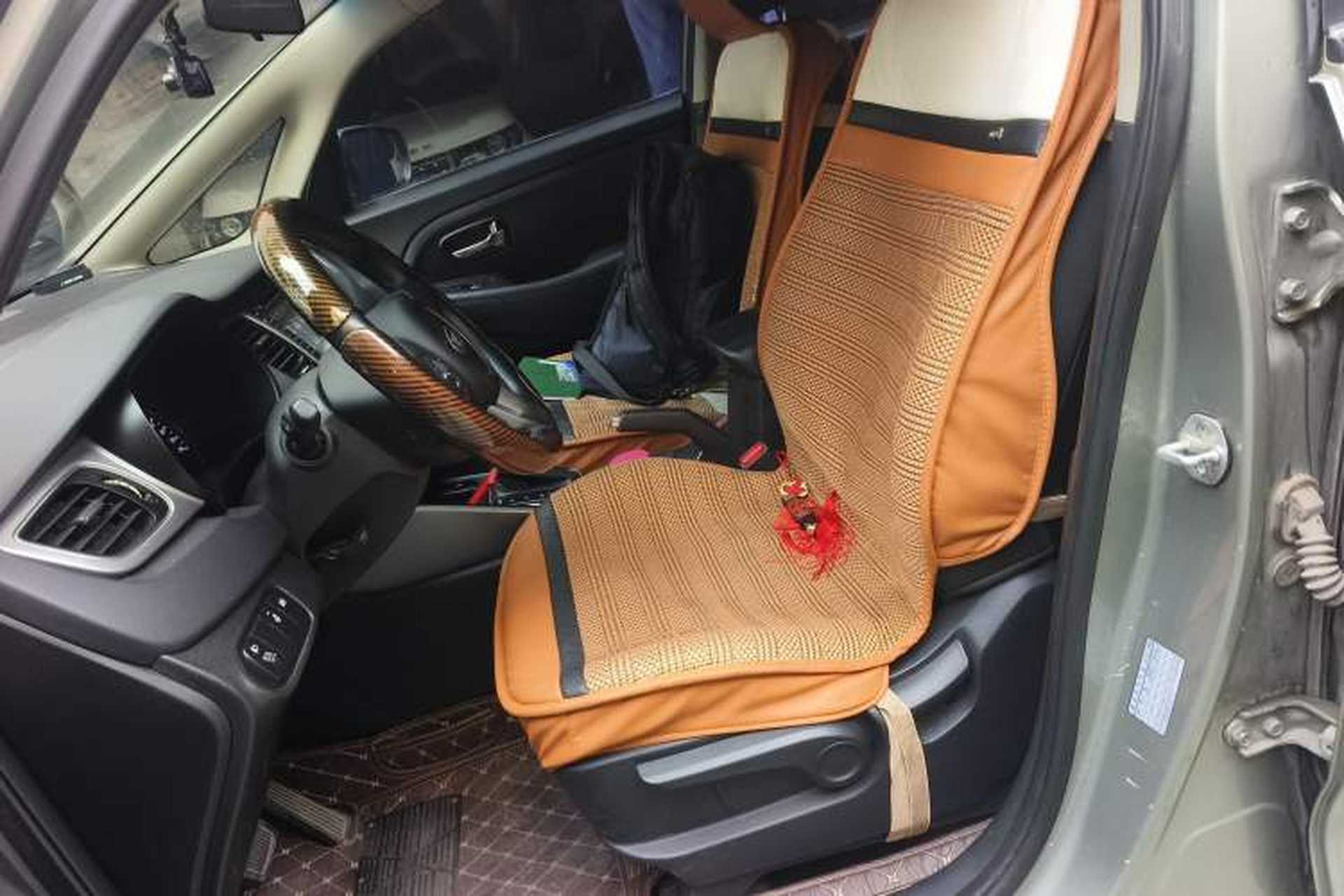 Used Kia Carens 2013 2.0L 7-Seater Automatic Standard Version China IV Standard Left Front Seat