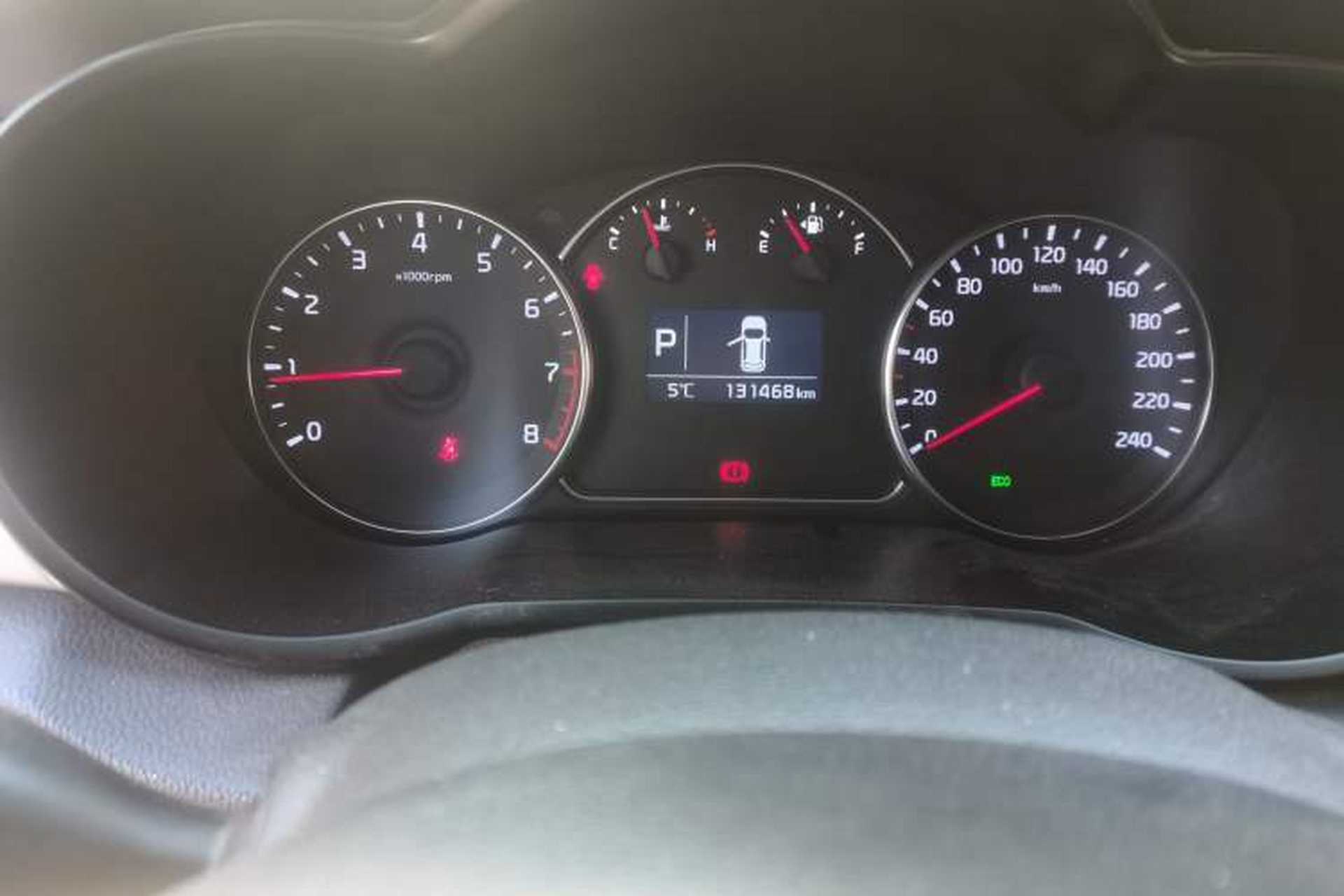 Used Kia Carens 2013 2.0L 5-Seater Automatic Standard Version China IV Standard Odometer Close Up