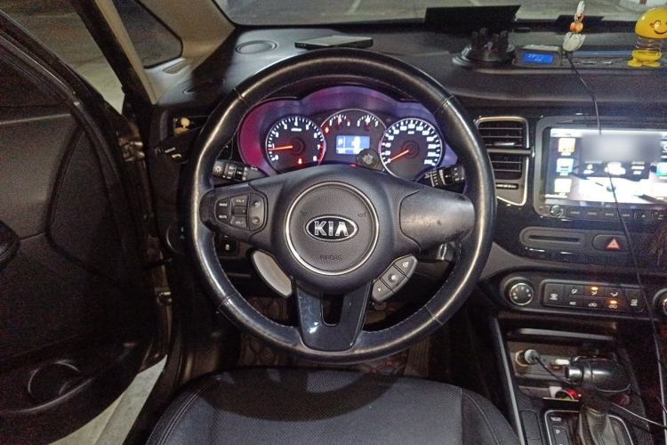 Used Kia Carens 2013 2.0L 7-Seater Automatic Comfort Edition China V Standard Steering Wheel