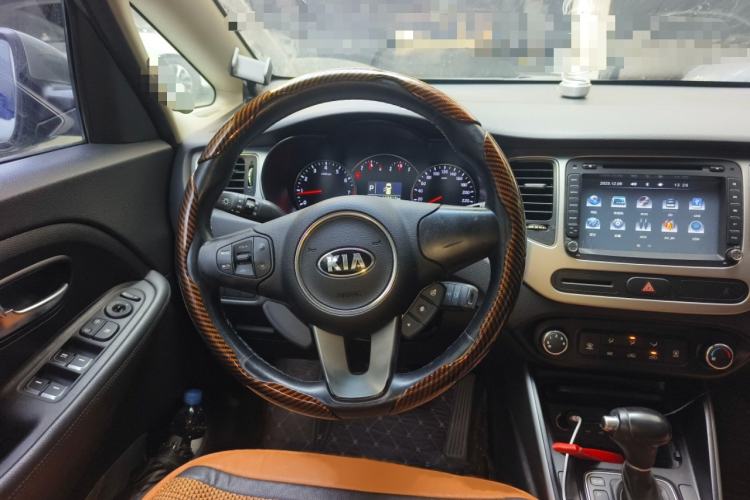 Used Kia Carens 2013 2.0L 7-Seater Automatic Standard Version China IV Standard Steering Wheel