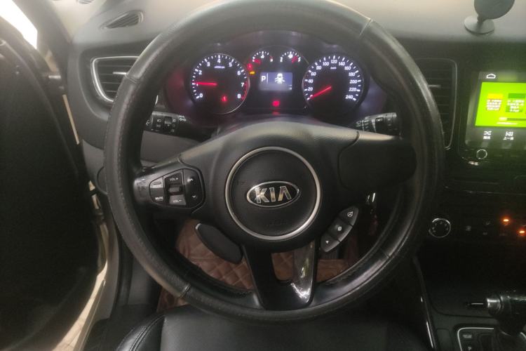 Used Kia Carens 2013 2.0L 7-Seater Automatic Comfort Edition China V Standard Steering Wheel