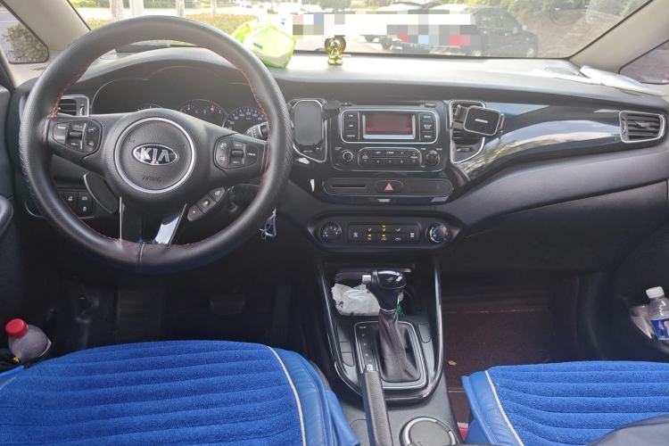 Used Kia Carens 2013 2.0L 7-Seater Automatic Comfort Edition China V Standard Center Console