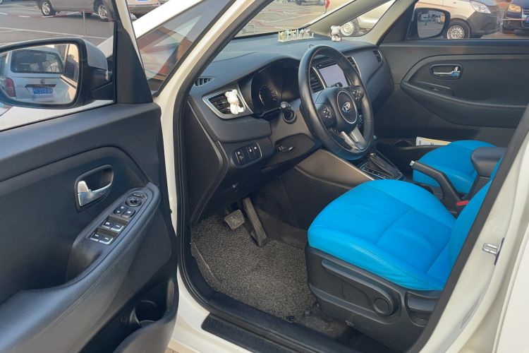 Used Kia Carens 2013 2.0L 7-Seater Automatic Standard Version China V Standard Driver Seat