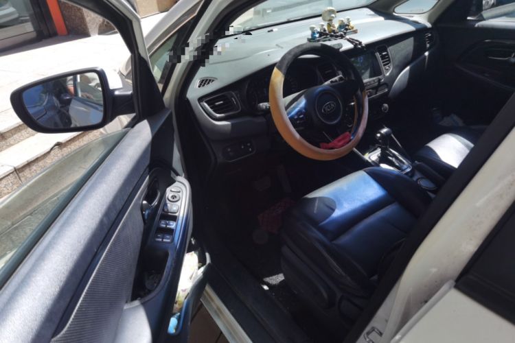 Used Kia Carens 2013 2.0L 5-Seater Automatic Comfort Version China IV Standard Driver Seat