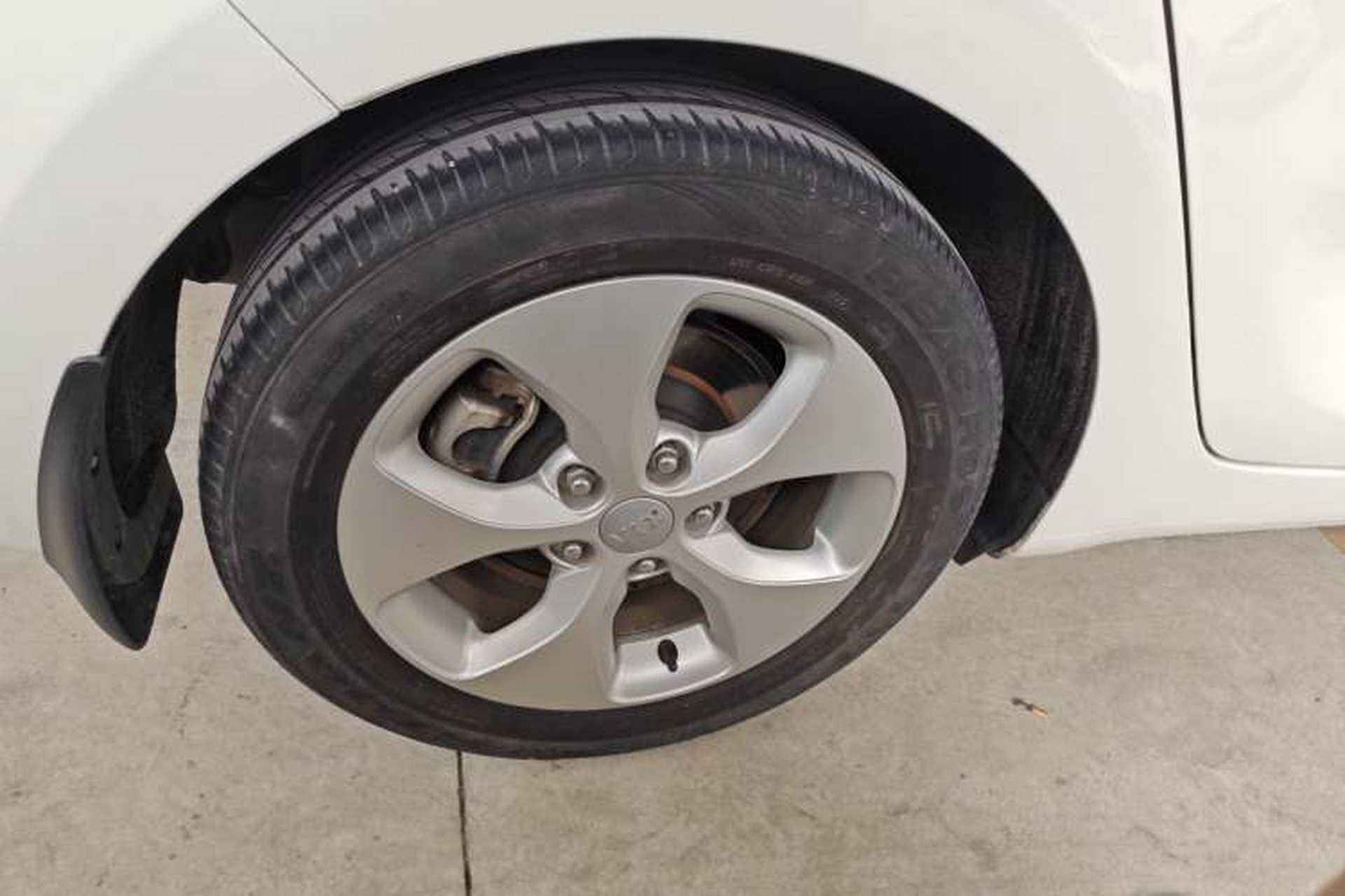 Used Kia Carens 2013 2.0L 7-Seater Automatic Standard Version China IV Standard Exterior 5