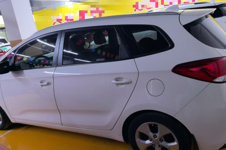 Used Kia Carens 2013 2.0L 7-Seater Automatic Comfort Edition China IV Standard Exterior 5