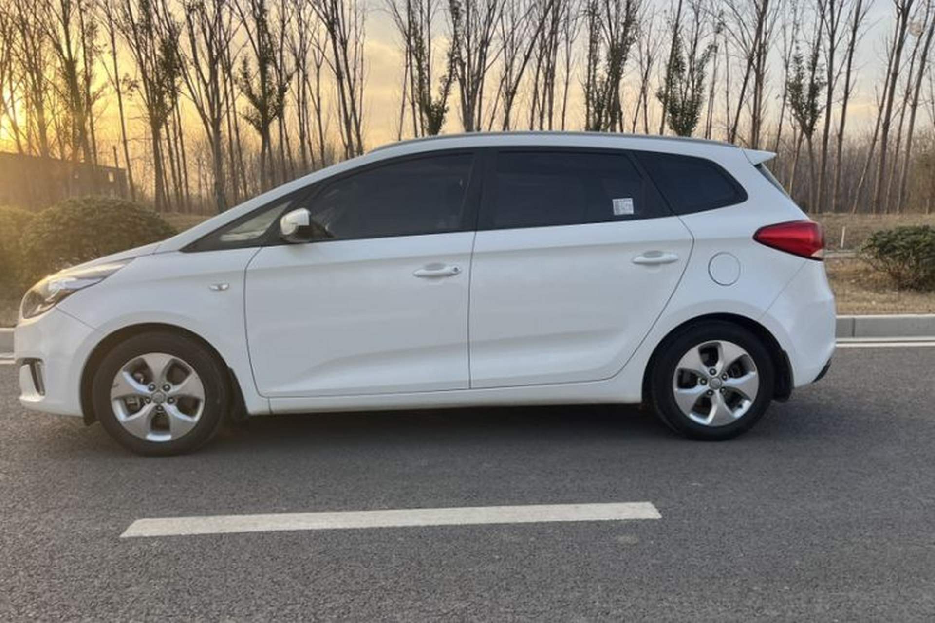 Used Kia Carens 2013 2.0L 7-Seater Automatic Standard Version China V Standard Exterior 9