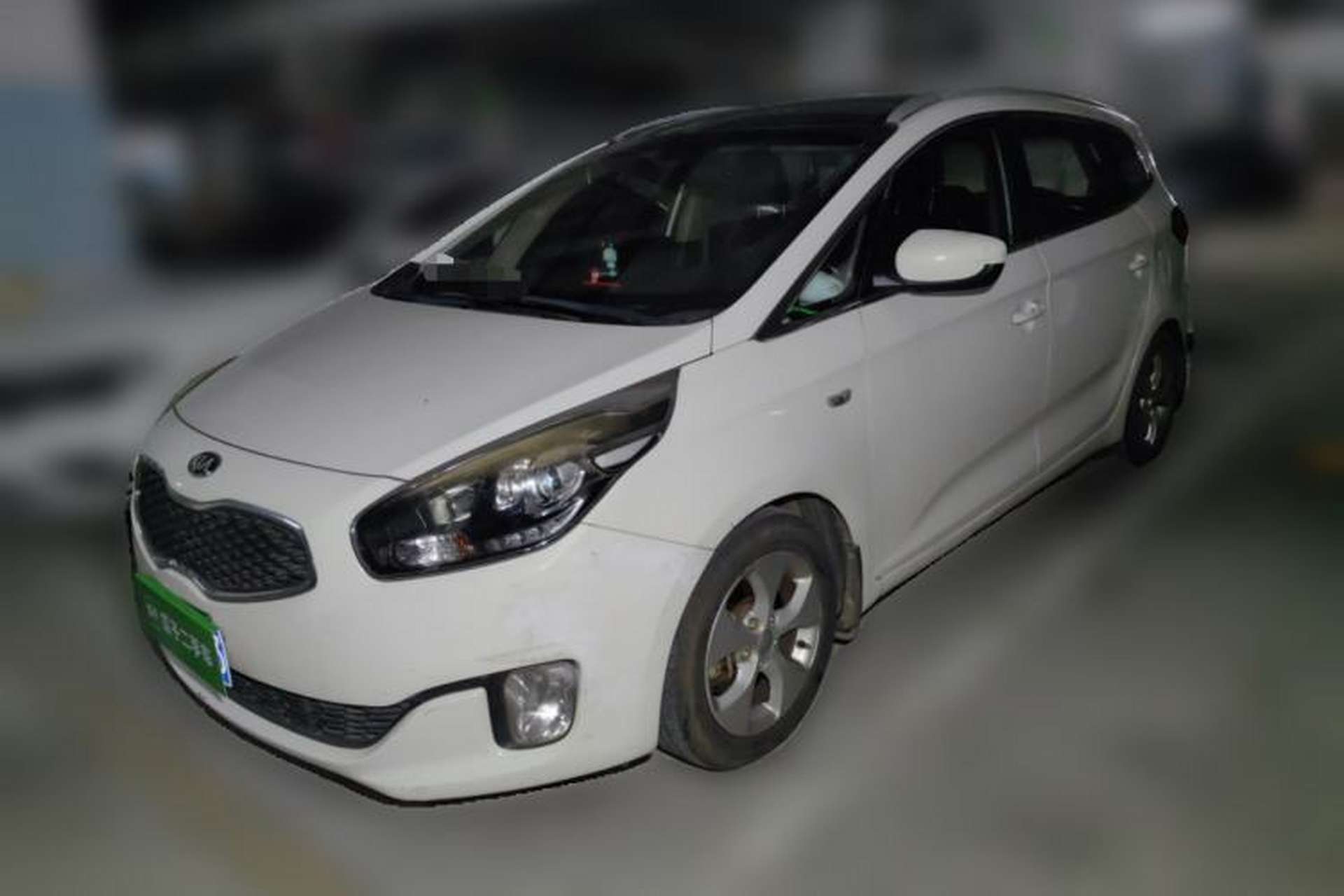 Used Kia Carens 2013 2.0L 5-Seater Automatic Comfort Version China IV Standard Front Left 45 Deg