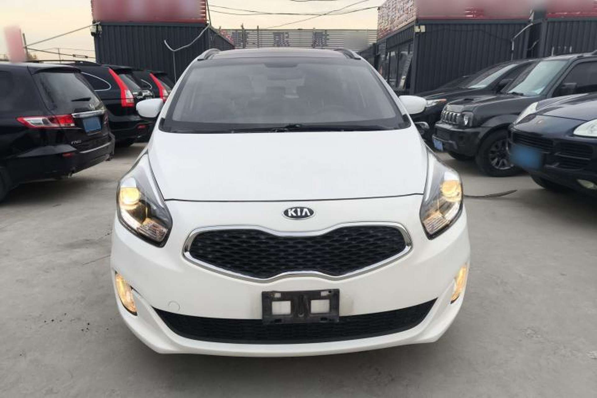 Used Kia Carens 2013 2.0L 5-Seater Automatic Standard Version China IV Standard Front