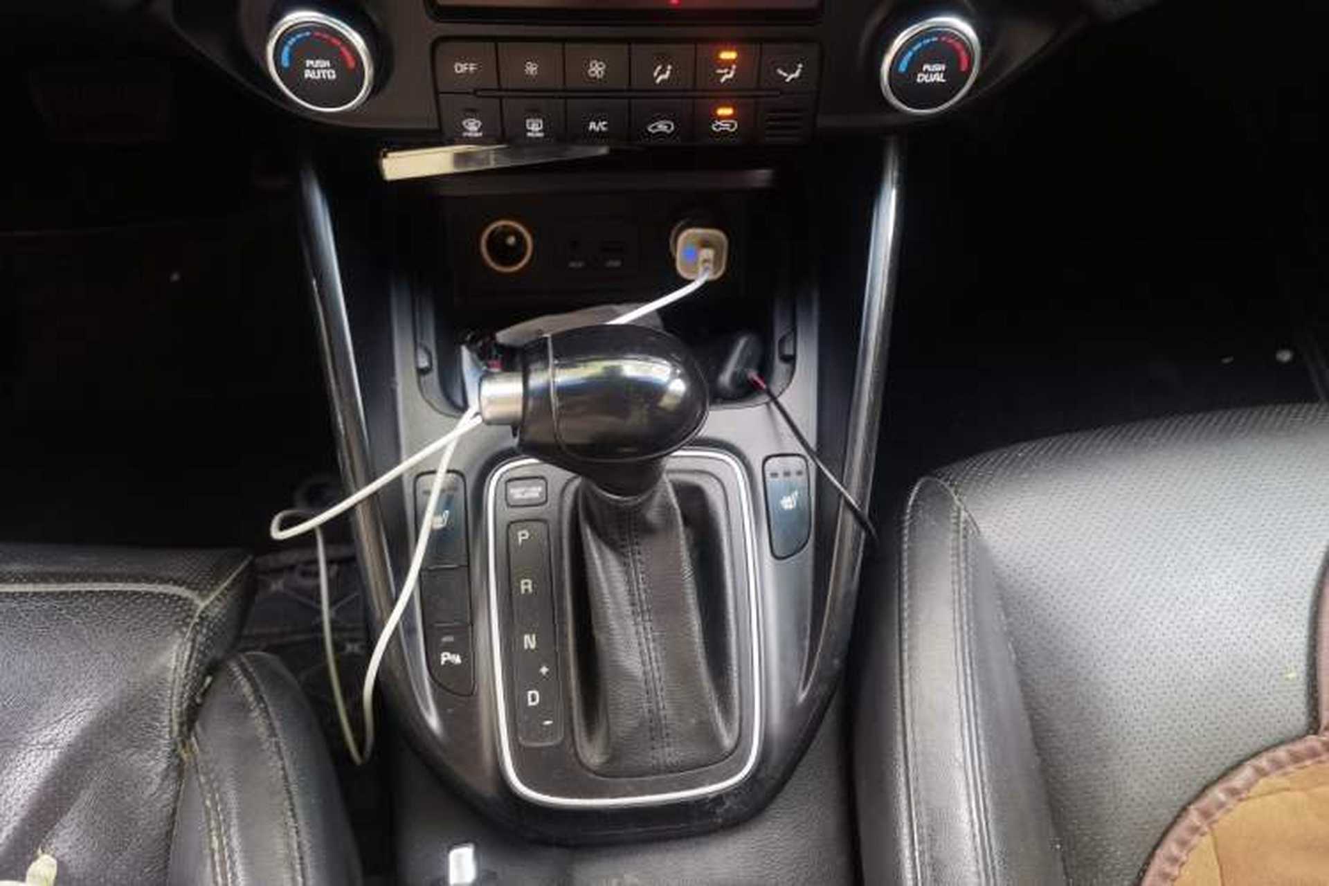 Used Kia Carens 2013 2.0L 7-Seater Automatic Luxury Version China V Standard Gear Lever