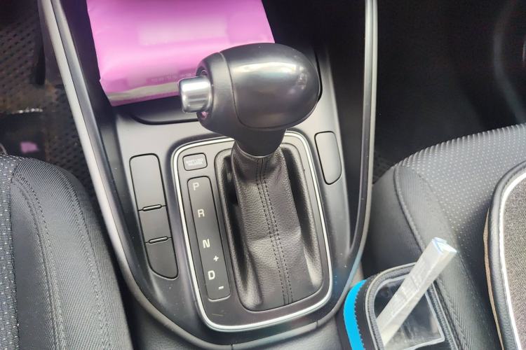 Used Kia Carens 2013 2.0L 7-Seater Automatic Standard Version China V Standard Gear Lever