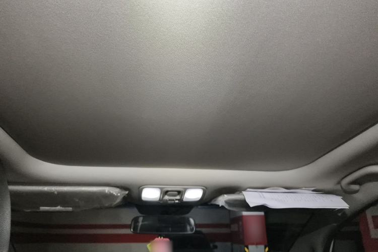Used Kia Carens 2013 2.0L 7-Seater Automatic Comfort Edition China IV Standard Headliner