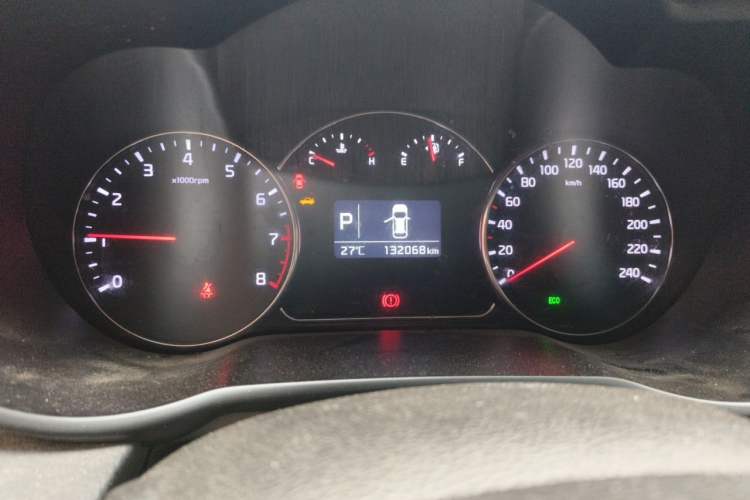 Used Kia Carens 2013 2.0L 7-Seater Automatic Standard Version China V Standard Instrument Cluster