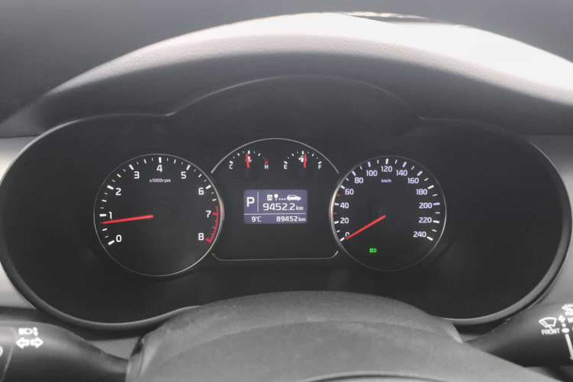 Used Kia Carens 2013 2.0L 5-Seater Automatic Standard Version China IV Standard Instrument Cluster