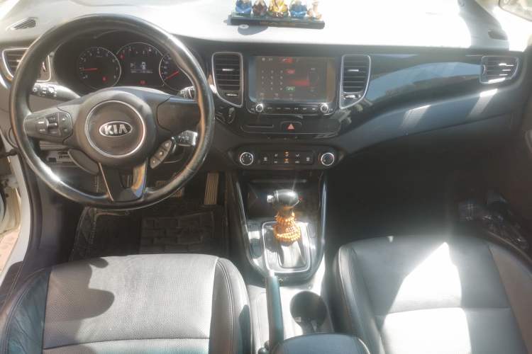 Used Kia Carens 2013 2.0L 7-Seater Automatic Comfort Edition China V Standard Interior 2