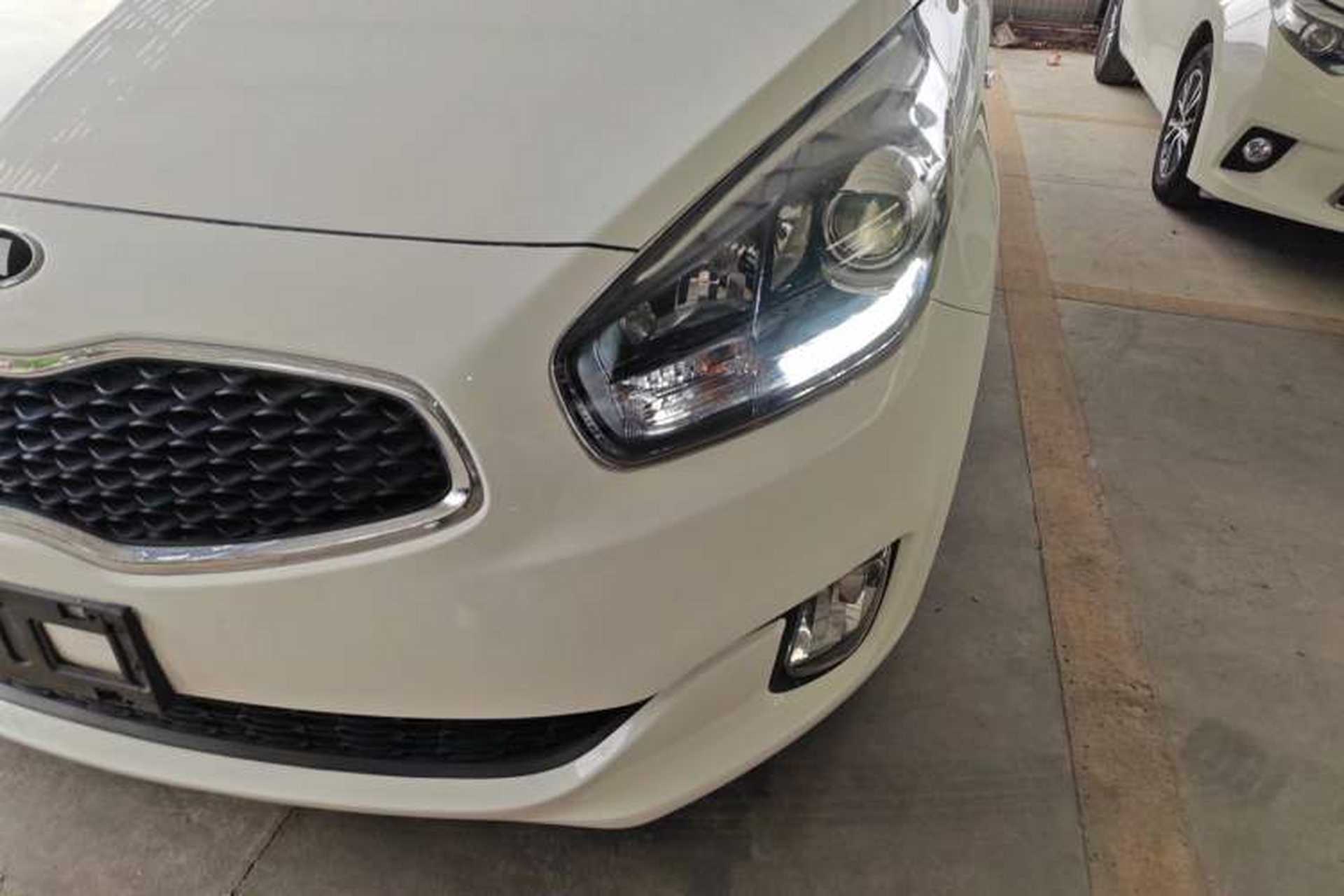 Used Kia Carens 2013 2.0L 7-Seater Automatic Standard Version China IV Standard Left Front Headlight