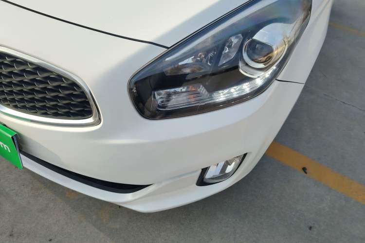 Used Kia Carens 2013 2.0L 5-Seater Automatic Standard Version China IV Standard Left Front Headlight