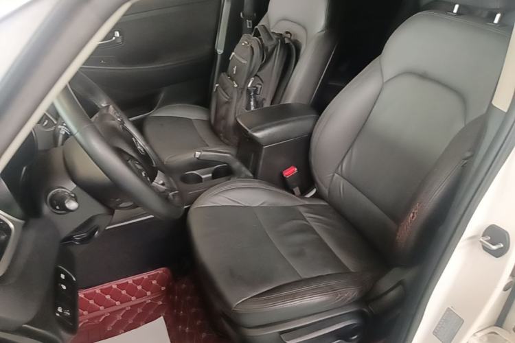 Used Kia Carens 2013 2.0L 5-Seater Automatic Standard Version China IV Standard Left Front Seat