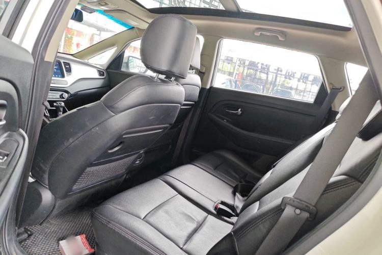 Used Kia Carens 2013 2.0L 7-Seater Automatic Standard Version China IV Standard Left Rear Seat