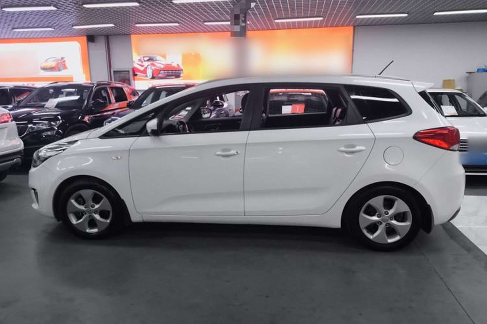 Used Kia Carens 2013 2.0L 7-Seater Automatic Comfort Edition China V Standard Left Side