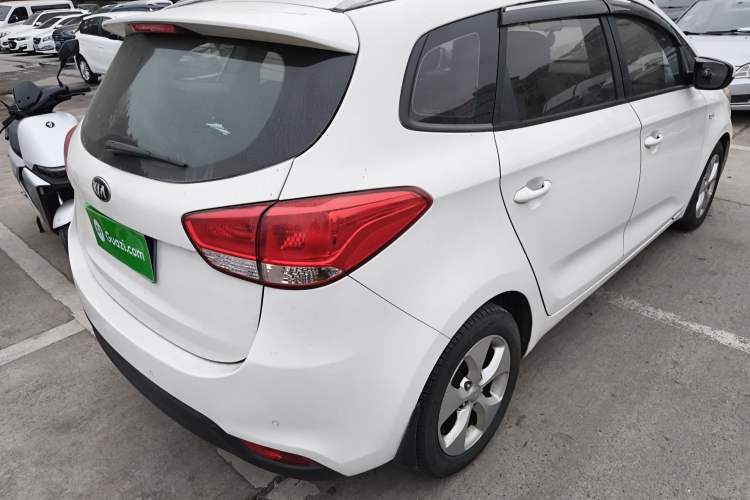 Used Kia Carens 2013 2.0L 7-Seater Automatic Standard Version China IV Standard Rear Right 45 Deg