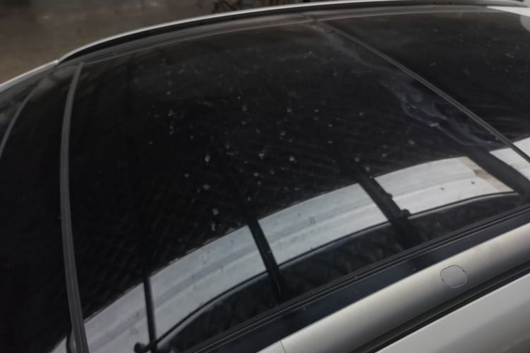 Used Kia Carens 2013 2.0L 7-Seater Automatic Standard Version China IV Standard Roof