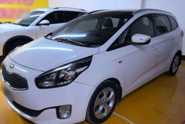 Used Kia Carens 2013 2.0L 7-Seater Automatic Comfort Edition China IV Standard