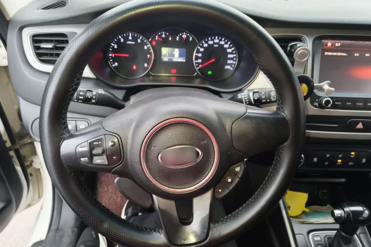 Used Kia Carens 2013 2.0L 7-Seater Automatic Standard Version China IV Standard Steering Wheel