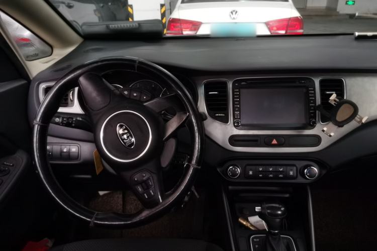 Used Kia Carens 2013 2.0L 7-Seater Automatic Standard Version China IV Standard Steering Wheel