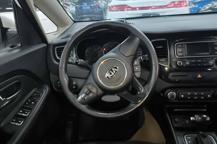 Used Kia Carens 2013 2.0L 7-Seater Automatic Comfort Edition China V Standard Steering Wheel