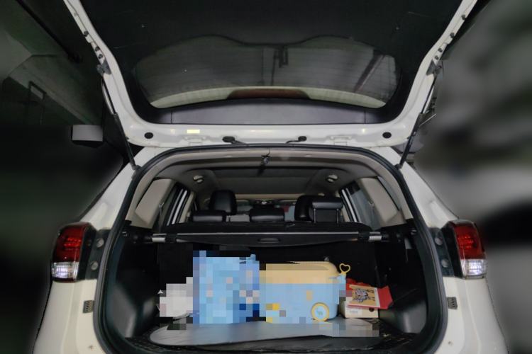 Used Kia Carens 2013 2.0L 5-Seater Automatic Comfort Version China IV Standard Trunk